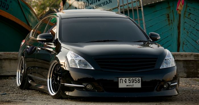 Nissan Teana pakai body kit Ativus, Thailand