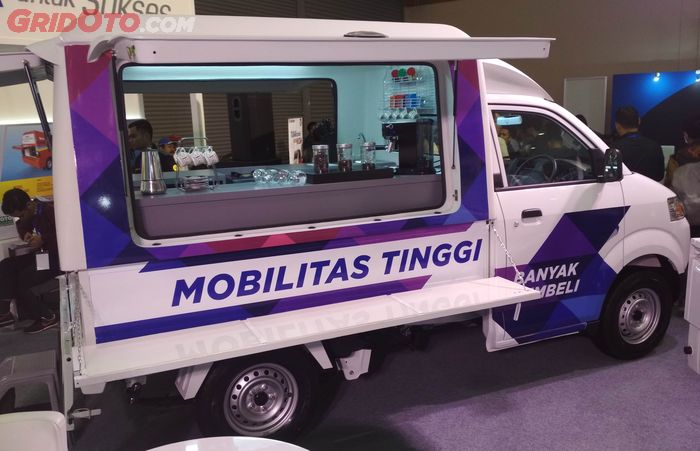 Suzuki APV diubah jadi mobil toko