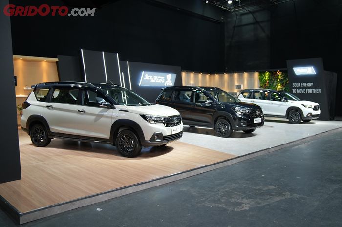 Tiga pilihan warna Suzuki XL7 Alpha Kuro