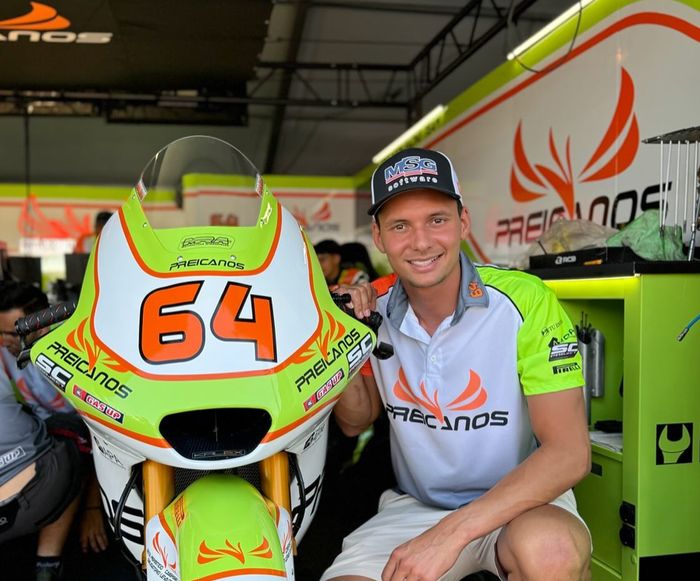 Bo Bendsneyder di garasi tim Preicanos