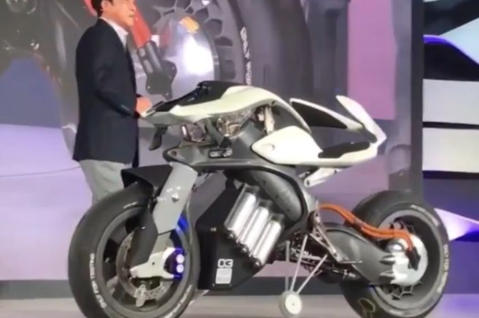 Yamaha Motoroid konsep motor canggih masa depan yang hanya kenal dan nurut sama pemiliknya