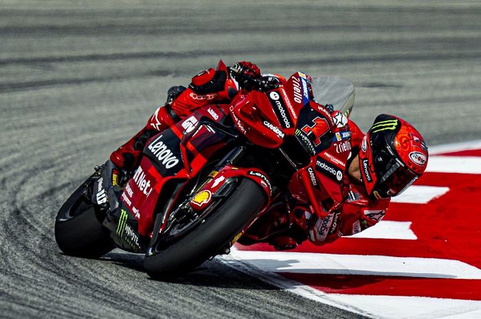 Pecco Bagnaia raih pole position kualifkasi MotoGP Catalunya 2023, mengalahkan Aleix Espargaro