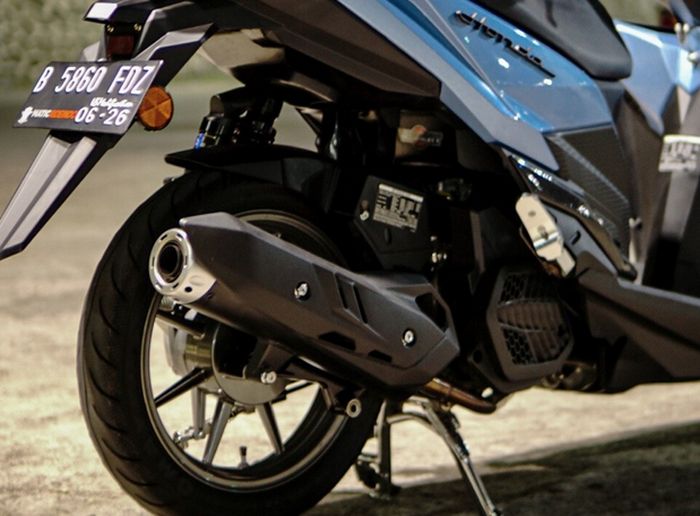 Honda Vario 150 pasang knalpot custom copy CMS