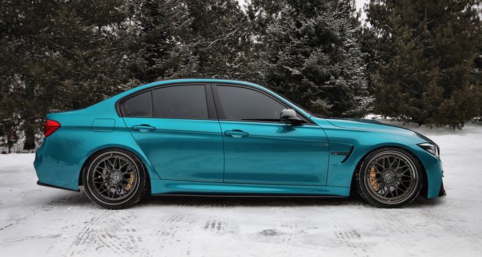 BMW M3 pakai kelir Atlantis Blue