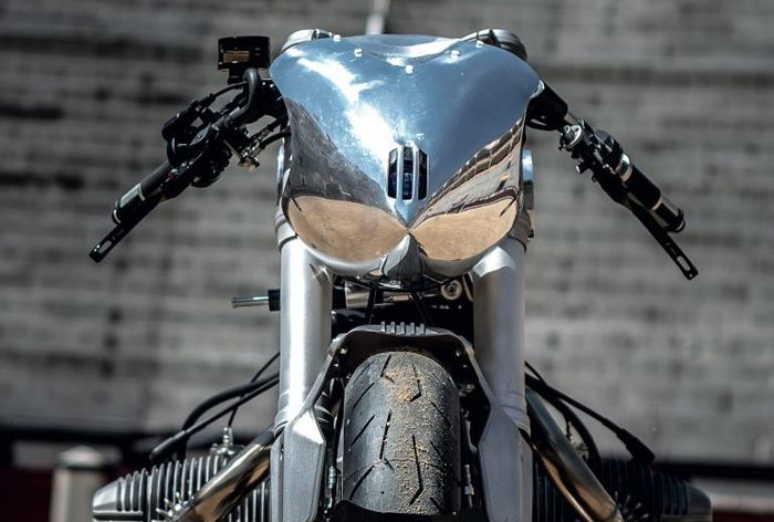 BMW R100 RS kustom caf&eacute; racer hasil kolaborasi dari Revival of The Machine dan XTR Pepo, dilansir oleh www.silodrome.com