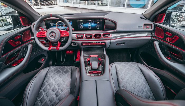 Tampilan interior Mercedes-Benz GLE Coupe 900 Rocket Edition 