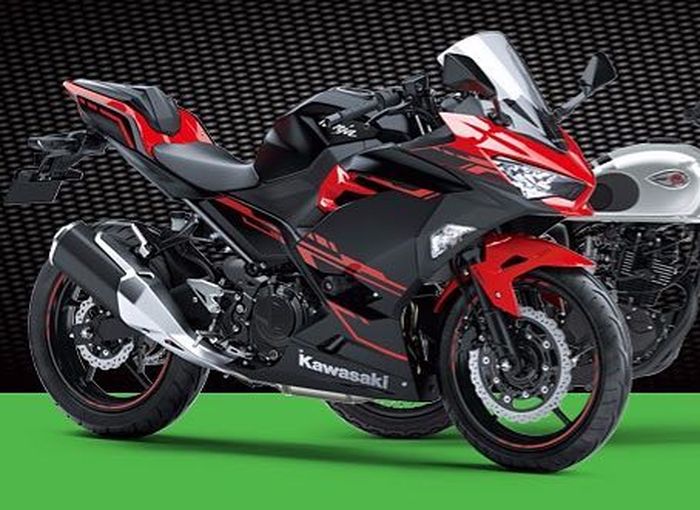 All New Kawasaki Ninja 250 merah yang jadi warna favorit konsumen bukan hijau lo