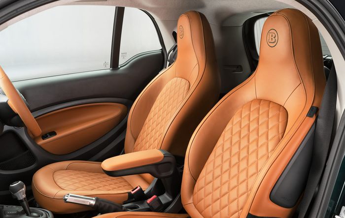 Tampilan kabin mewah Smart ForTwo EQ garapan Brabus