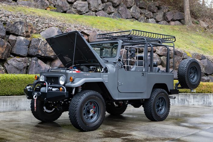 Restomod Toyota Land Cruiser FJ40 hasil garapan Icon 4x4, Amerika Serikat