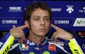 Kenapa Nih Valentino Rossi Pegang Kuping Sebelum Pakai Helm?