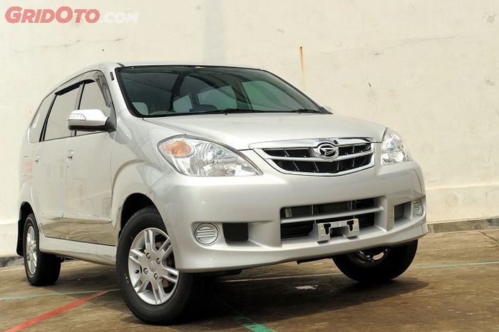 Mobil bekas Daihatsu Xenia