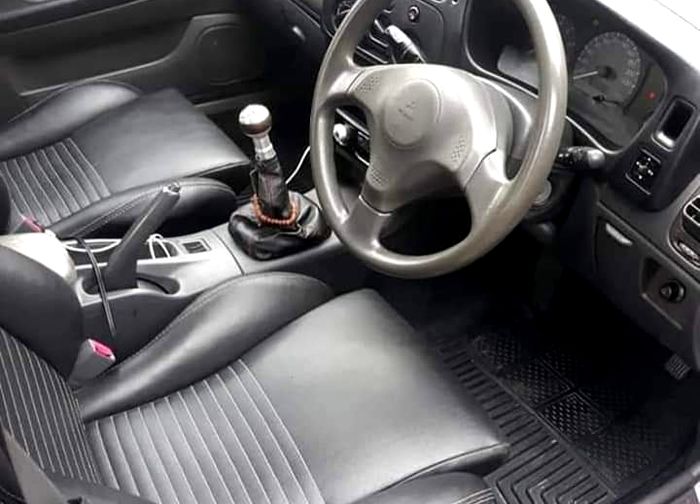Interior Mitsubishi Lancer CK4 retrim leather hitam dan jok Recaro