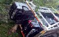 Miris, Truk Pengangkutnya Terperosok, Pajero Sport Rockford Fosgate dan Xpander Hampir Nyender Tanah