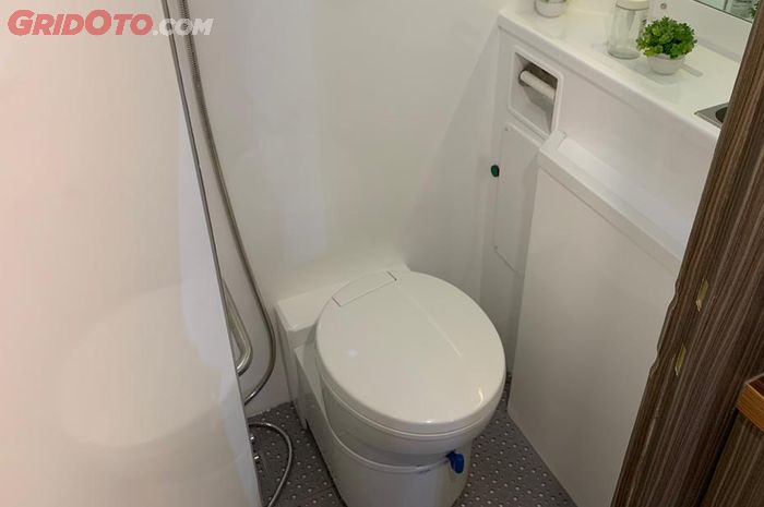 Ilustrasi toilet bus