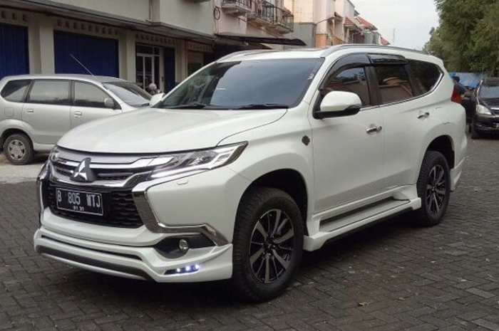 Ilustrasi Mitsubishi Pajero Sport