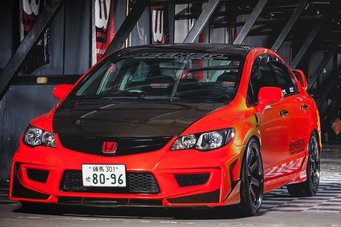 Modifikasi Honda Civic FD2 juga upgrade mesin dan punya kabin sporty