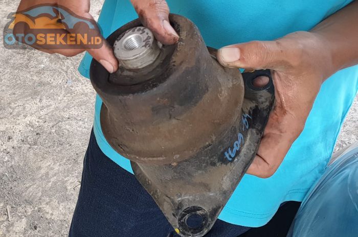 Penyebab engine mounting mobil cepat rusak atau jebol
