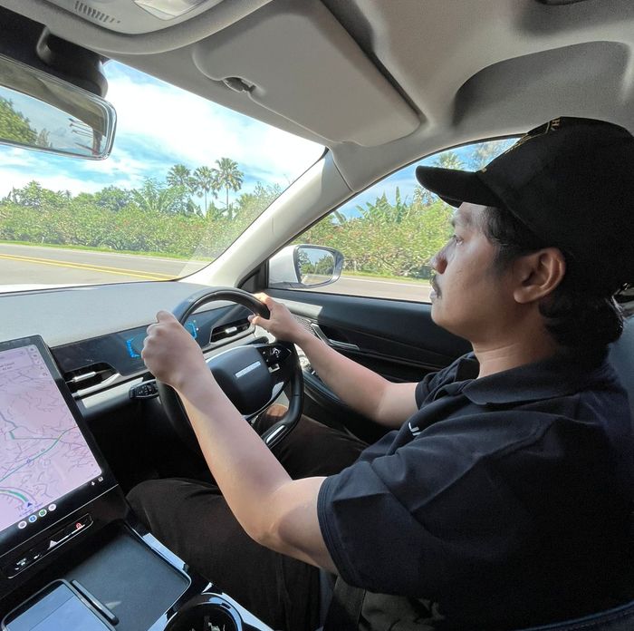 Tim GridOto pun langsung merasakan sensasi Jaecoo J5 EV, mirip-mirip bawa Range Rover 