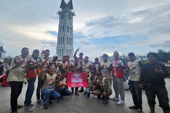 Komunitas Toyota Calya Indonesia (KTCI)  baru saja menyelesaikan kegiatan touring panjang dari Jakarta menuju Bukit Tinggi Sumatera Barat pada Jum'at (11/02/2024) akhir pekan ini.
