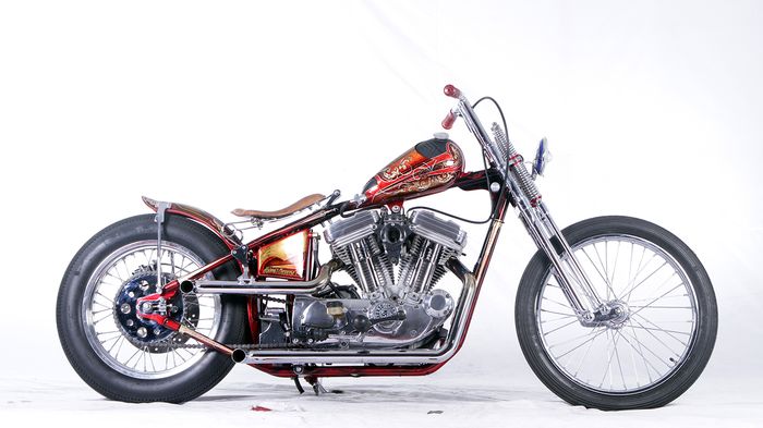 Juara 2 kategori Chopper/Bobber above 250 cc, garapan Kweni 5 Chopper Sekarep