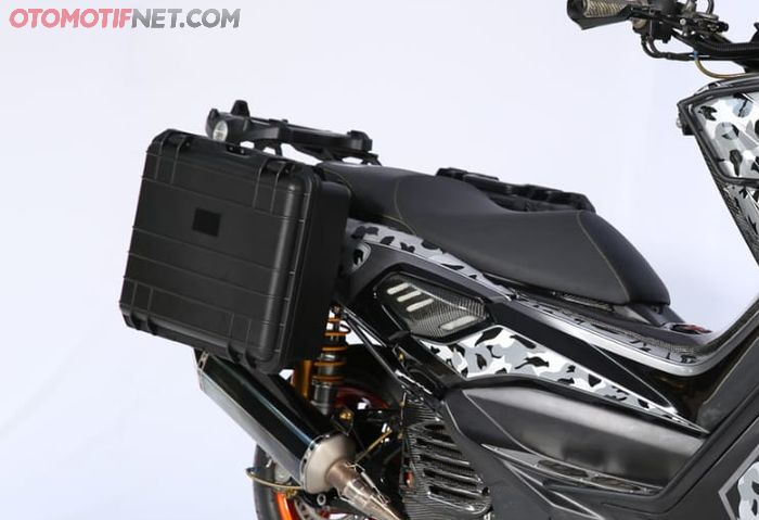 Tambahan boks samping