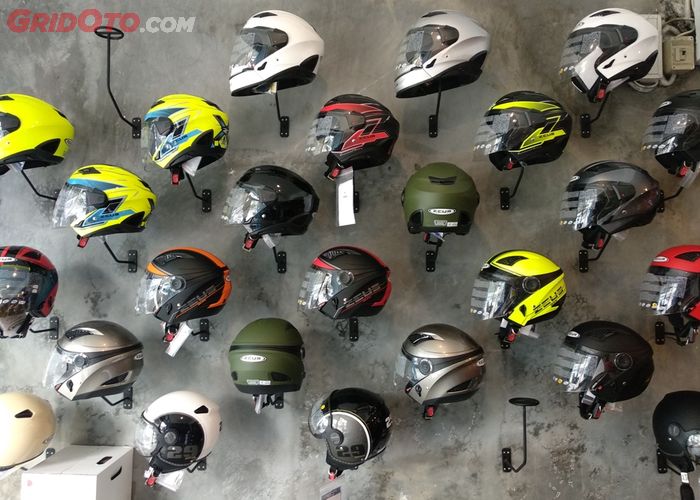 Helm half face zeus 2025