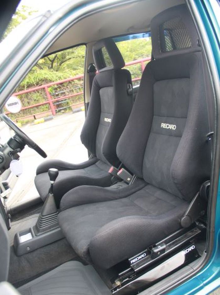 Jok Recaro jadi menu wajib
