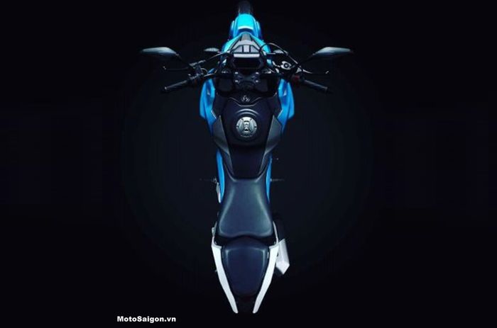 Desain tangki tampak kekar dengan jok model split seat