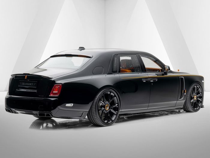 Modifikasi Rolls-Royce Phantom pakai pelek Y-Spoke seri DX5 ukuran 24 inci 