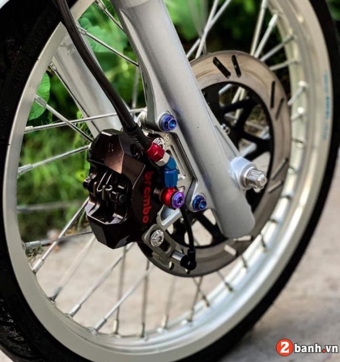 Kaki-kaki diupgrade istimewa