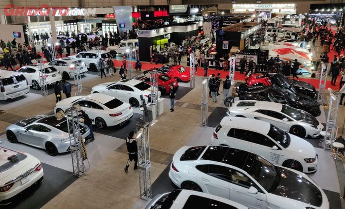 Ratusan mobil modifikasi hadir di pameran yang hanya digelar 3 hari