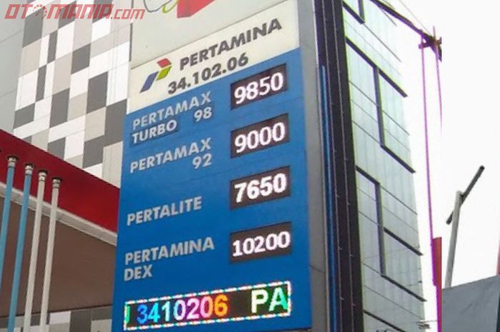 Penampakan plang SPBU Pertamina Pasti Prima (biru) dan Pasti Pas, apa sih bedanya?