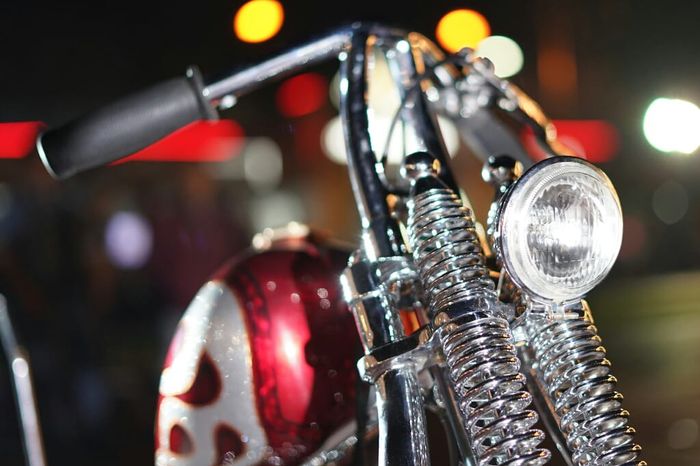 Budi Kurniawan dari Afto Motor Pekanbaru membuat chopper berbasis Honda XR 400 dan berhasil menjadi Best of the Best Regional Medan