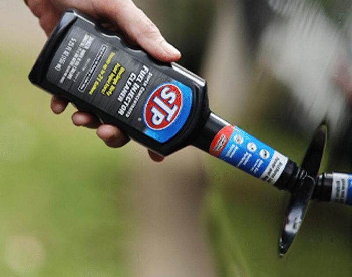 STP Super Concentrated Fuel Injector Cleaner 