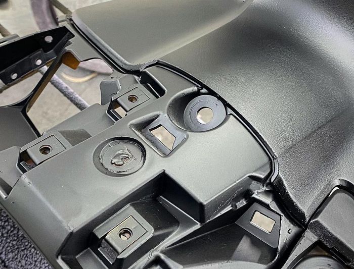 Body plastik kasar motor