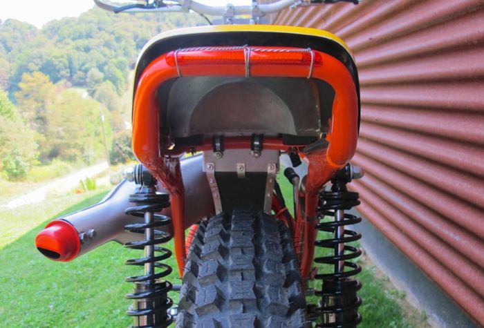 Kawasaki F11 250 custom scrambler dari Mabel Studios