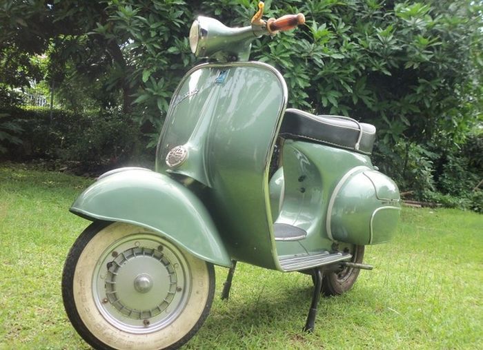 Menggunakan pelek berdiameter 10 inci