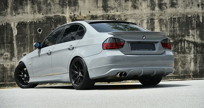 Tampilan belakang modifikasi BMW E90 pakai baju baru