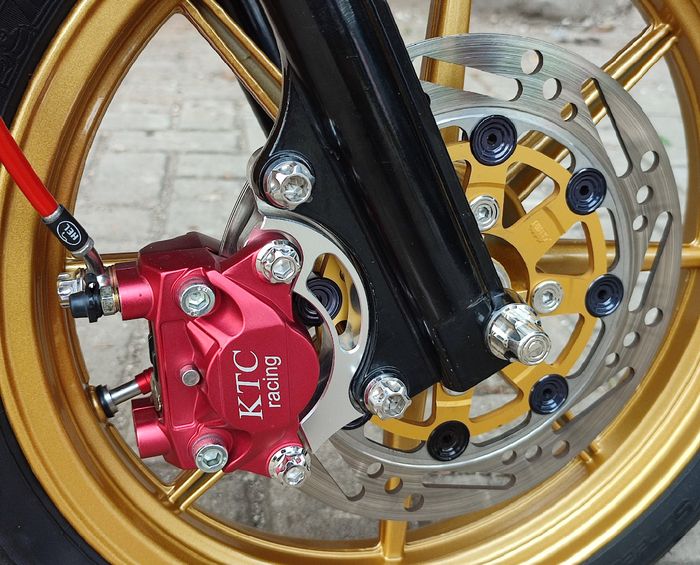 Yamaha Mio Sporty upgrade kaki-kaki pelek RCB SP522 dan kaliper rem KTC racing