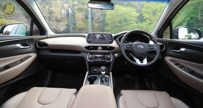 Interior Hyundai Santa Fe 2.2 CRDi 2018
