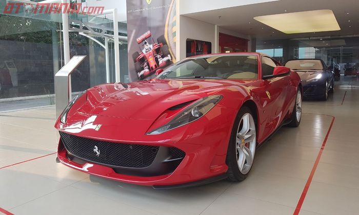 Ferrari 812 Superfast