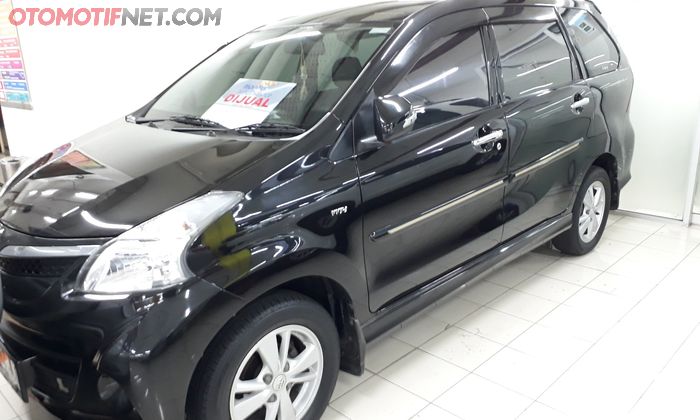 Ilustrasi. Toyota Avanza Veloz 1.5, generasi kedua Avanza di Indonesia