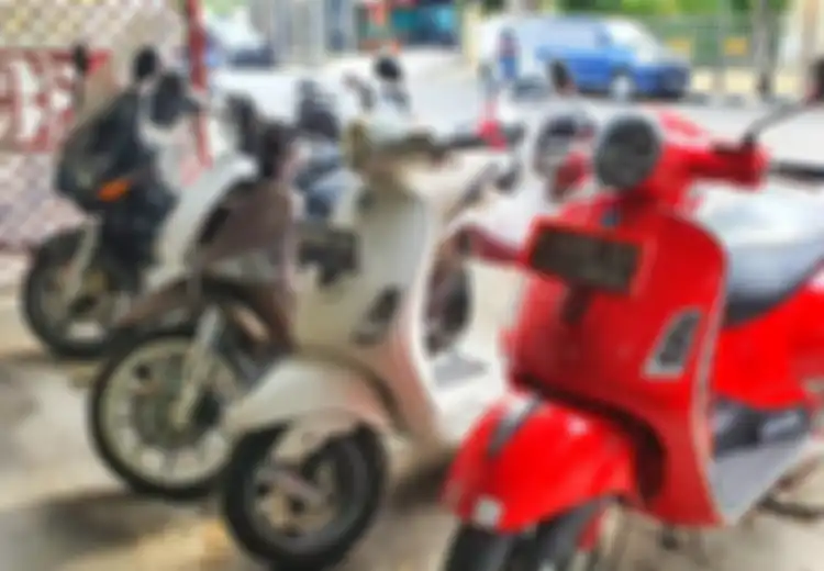 Bocoran dari Pedagang Motkas, Ini Cara Memilih Vespa Matik Seken yang Benar