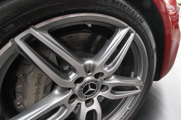 Ilustrasi ban Michelin