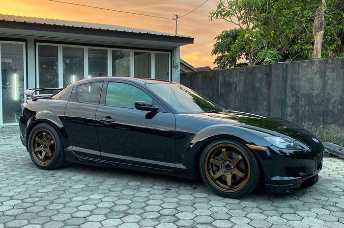 Mazda RX-8 tahun 2004 dijual tak sampai Rp 200 juta