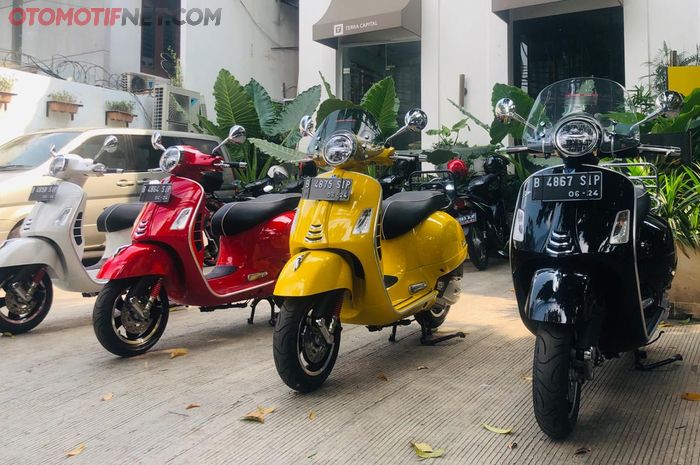 Vespa GTS Super 150 terdapat 4 pilihan warna