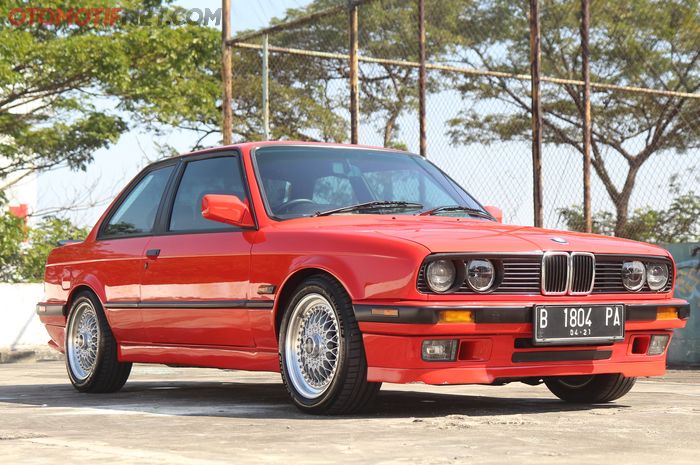 BMW 320i E30 1990