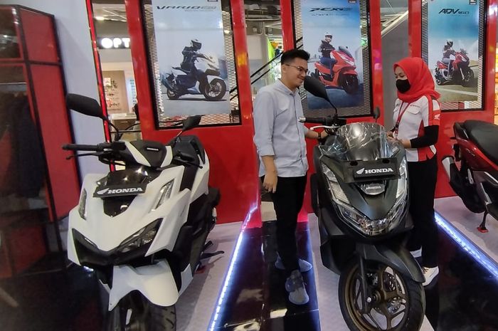 Honda Vario 160, Honda PCX 160 dan Honda ADV 160 dapat potingan hingga Rp 6 juta di Honda Premium Matic Day