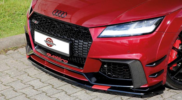 Tampilan depan modifikasi Audi TT RS roadster