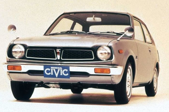 Desain Honda Civic hatchabck generasi pertama